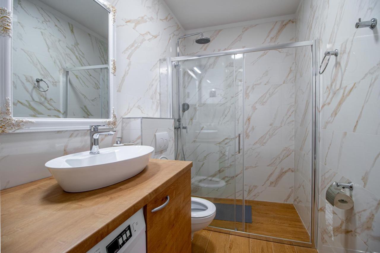 Apartments Euphoria East Rijeka Eksteriør billede